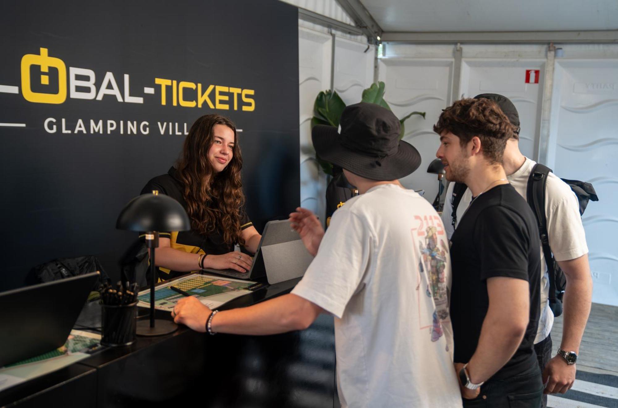 Global-Tickets Village Spa-Франкоршан Екстериор снимка